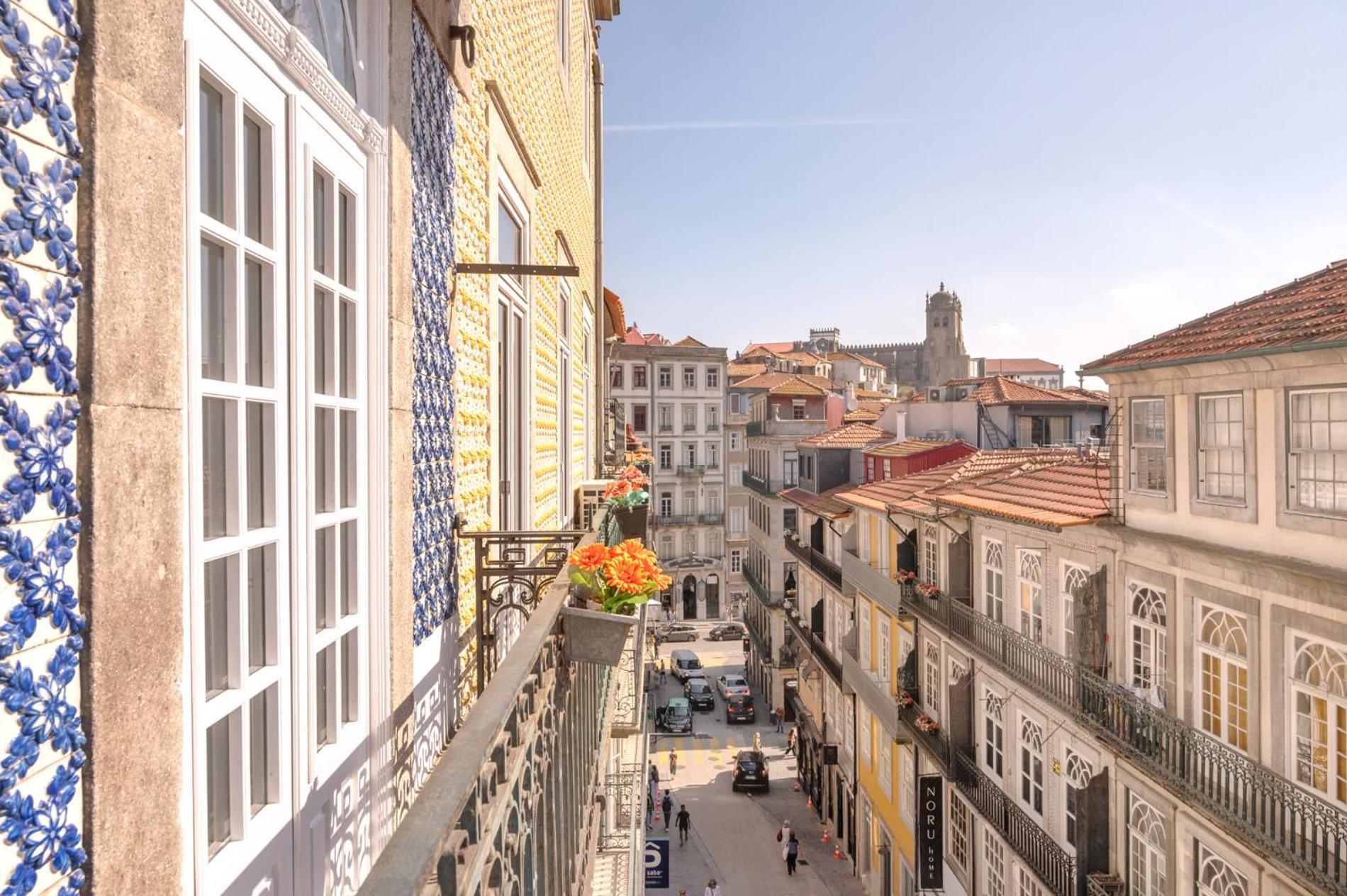 Historical Penthouse At Cardosas Block Apartamento Porto Exterior foto